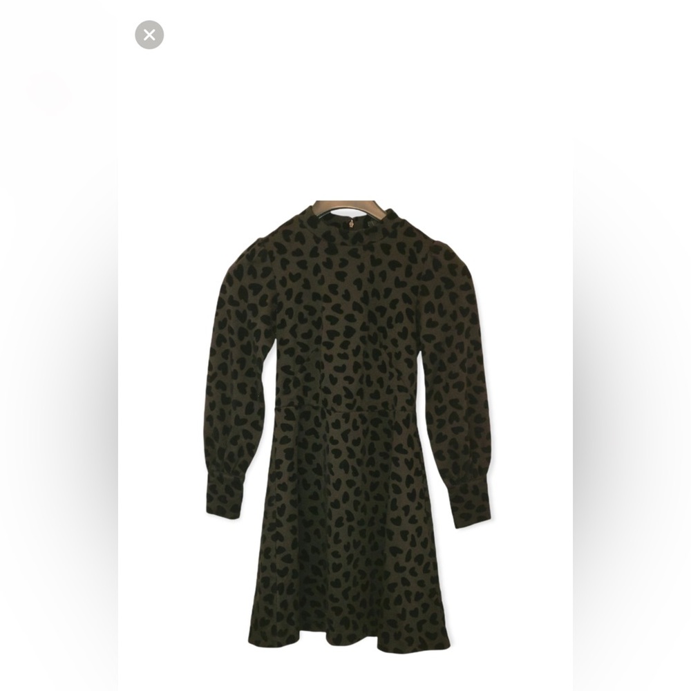 Ann Taylor Black Heart long sleeve Dress. 4P